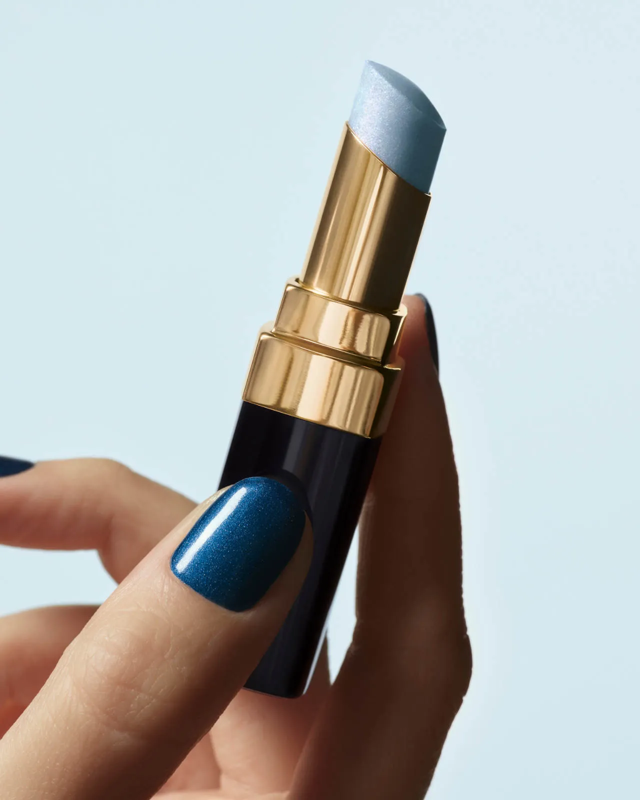 Chanel wants you to feel like Isabella Rossellini in Blue Velvet